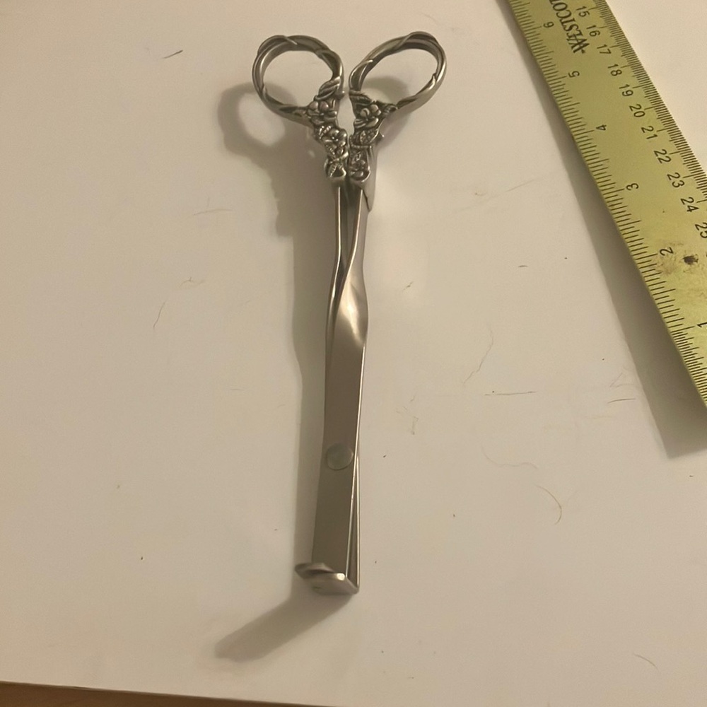 Elegant Silver tone candle wick cutter